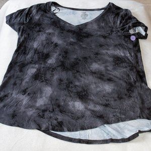 Drapey V-neckline tee
